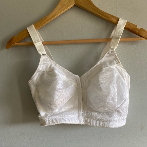 Bali 1003 tagless wire free front closure bra in white lace mesh size 34DDD - Picture 6 of 7